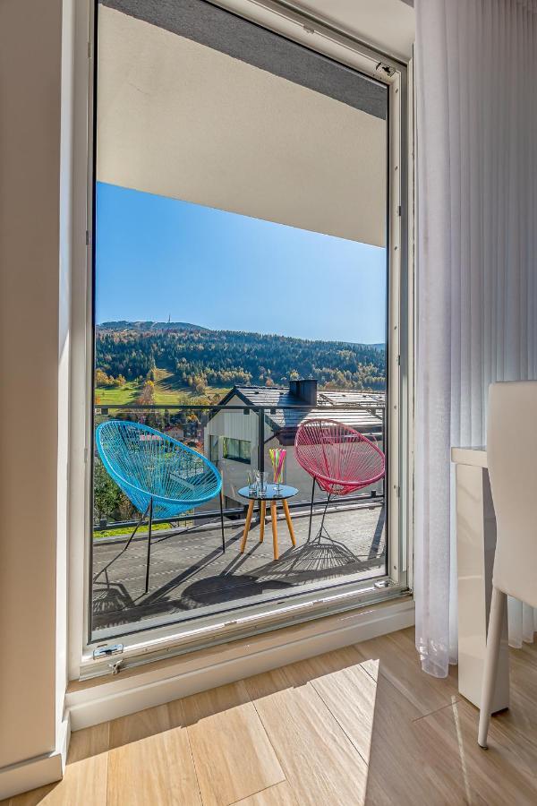 Bialy Apartament Щирк Экстерьер фото