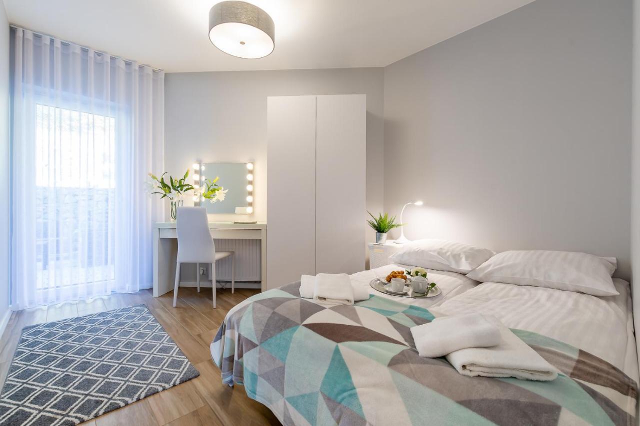 Bialy Apartament Щирк Экстерьер фото